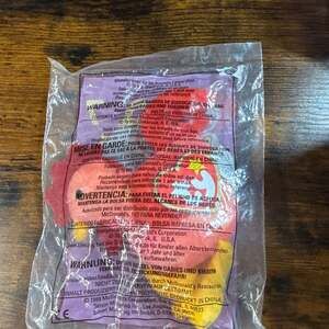 1999 McDonald's Ty Teenie Beanie Baby #7 Strut the Rooster New in Package